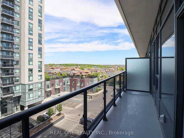 5105 Hurontario St #617 — Photo 25