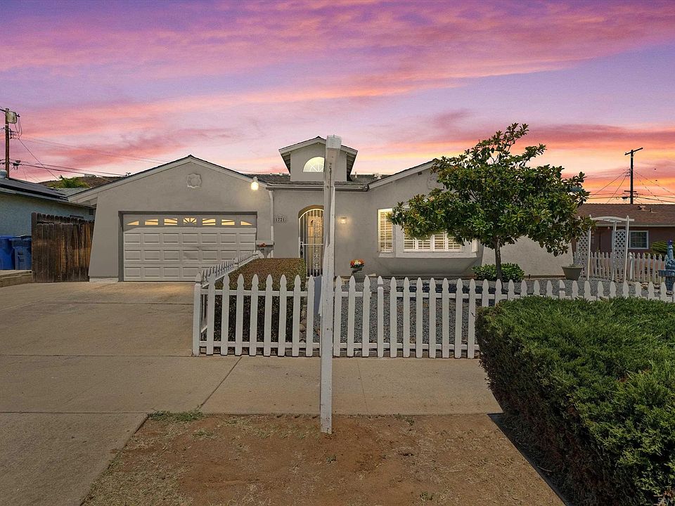 1st image of 1721 Plumeria Dr