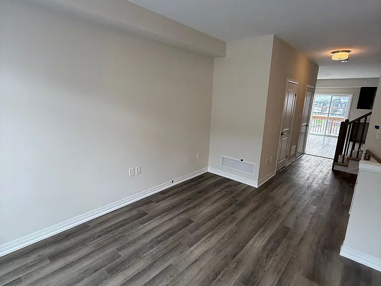 660 Colborne St W #156 — Photo 6