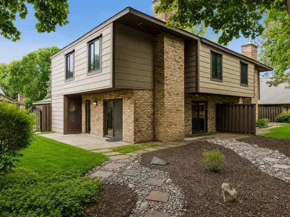 17700 Breconwood Rd, Wayzata, MN 55391