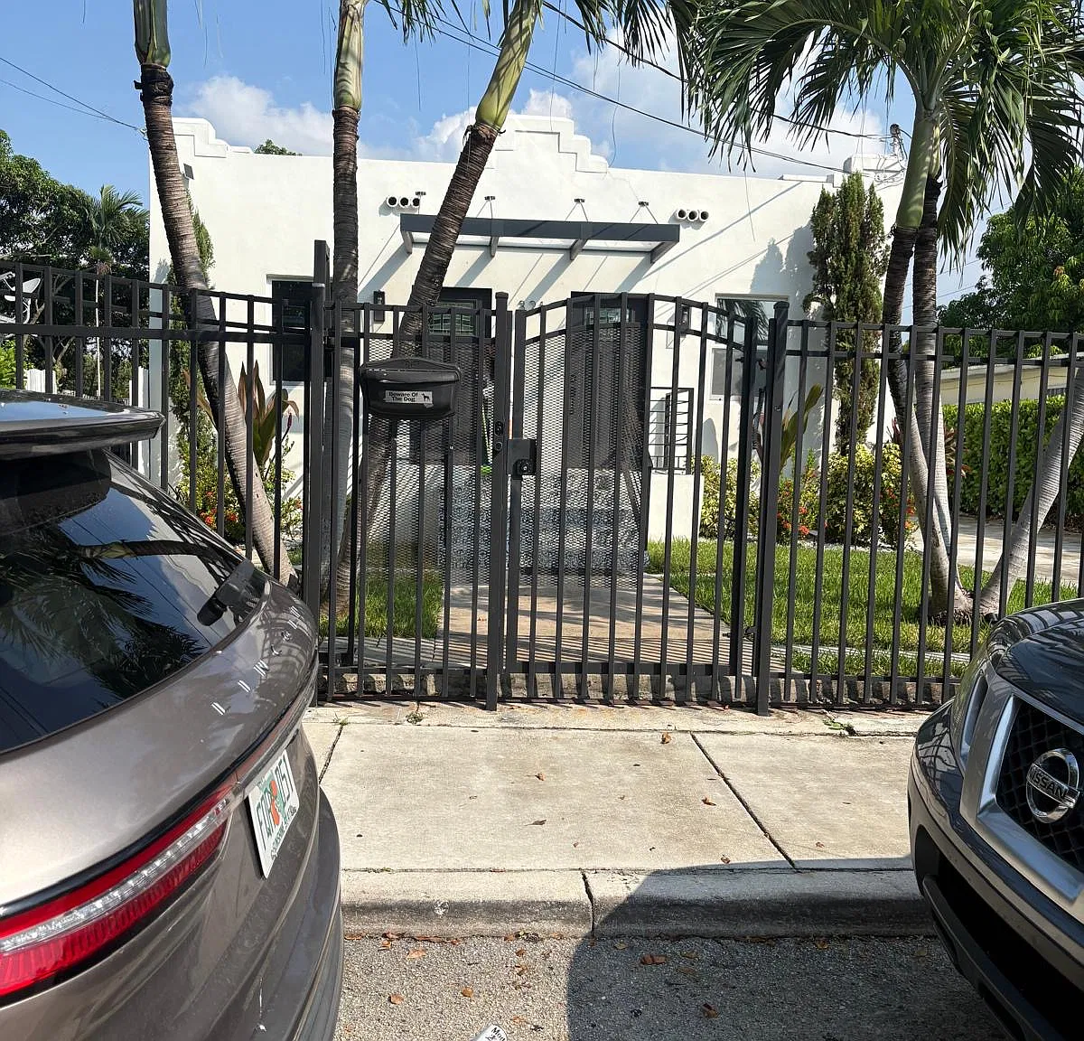 2 bed, 950 sqft, $1,200 — Photo 1