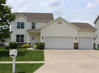 2210 Beryl St, Marion, IA 52302