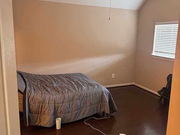 5th image of 6703 Silver Shade Dr