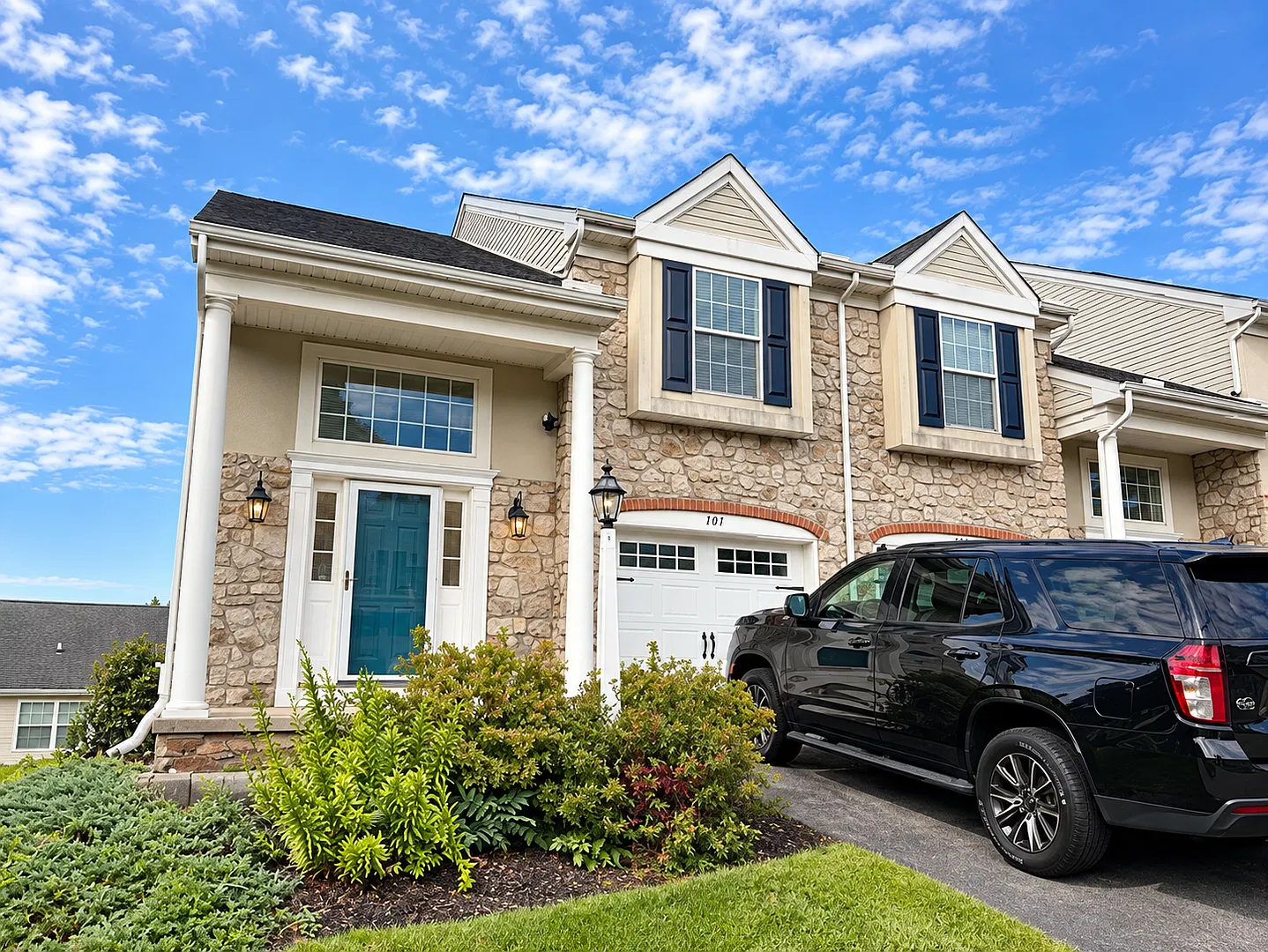 $1,900 townhome for rent Swatara township 3 bed 2.5 baths — Photo 1