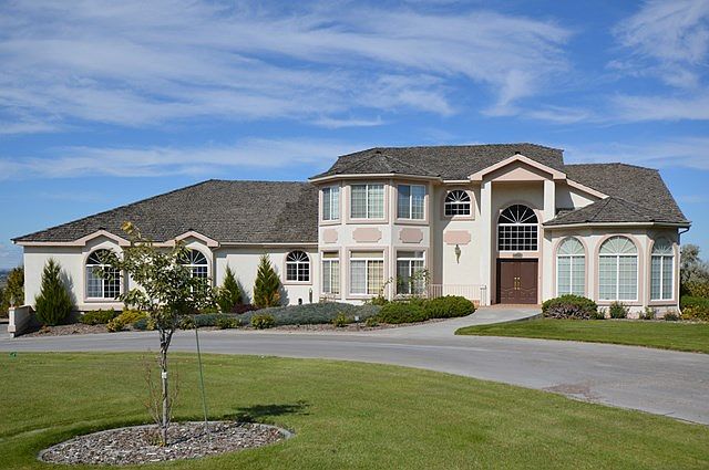 1st image of 4985 E Comish Dr
