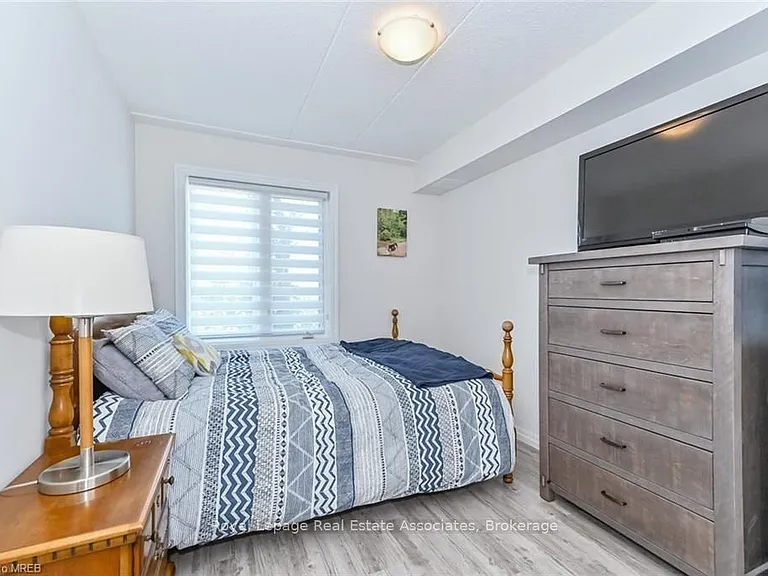108 Summit Ridge Dr #302 — Photo 8