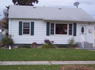 1520 7th Ave N, Grand Forks, ND 58203