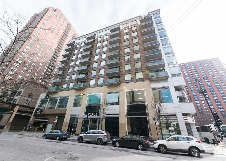 1st image of 1 E 8th St #10O3