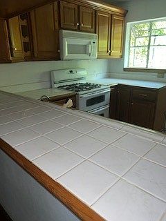 5th image of 8812 Cherrybrook Dr