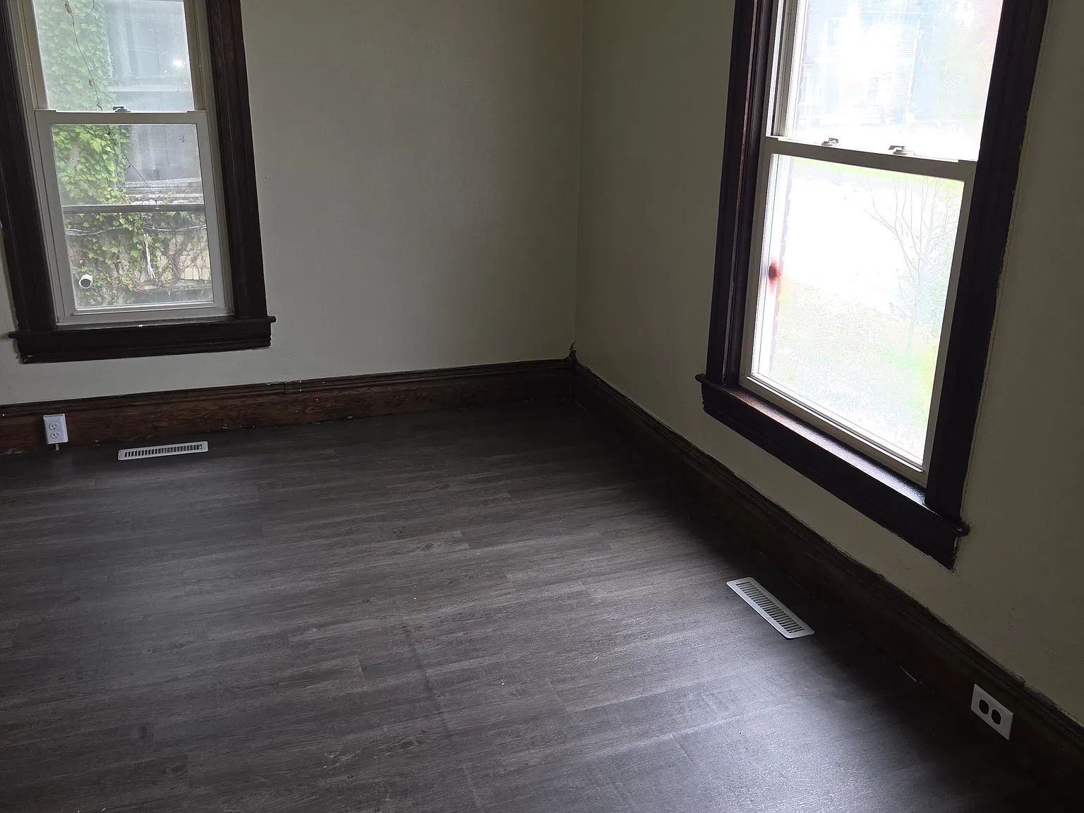 3 bed, 1953 sqft, $1,300 — Photo 4