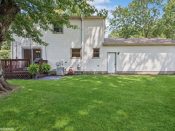 5th image of 2202 Shallowford Dr