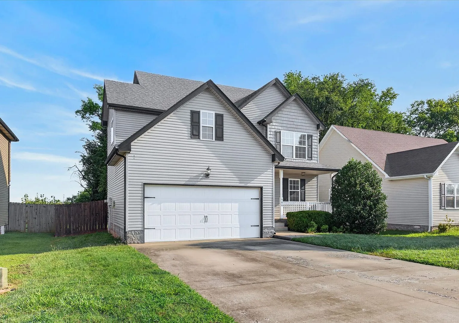 Pet Friendly Three Bedroom! — Photo 3