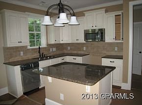 3rd image of 4004 Colony Woods Dr