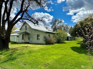 175 SW Railroad St, Creston, WA 99117