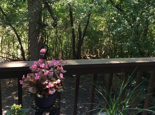 3904 Rahn Rd, Eagan, MN 55122