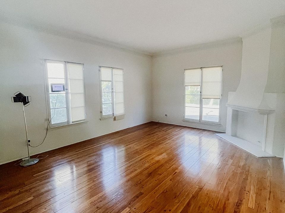 1st image of 5564 W 6th St #100