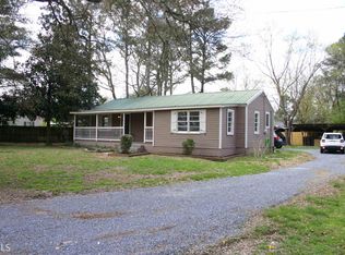 512 E May St, Calhoun, GA 30701