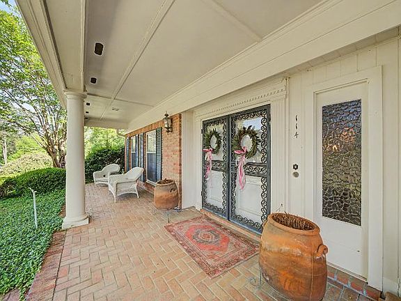 4th image of 114 Linden Cir