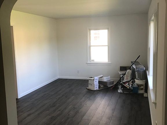 3rd image of 2407 Lafayette Blvd