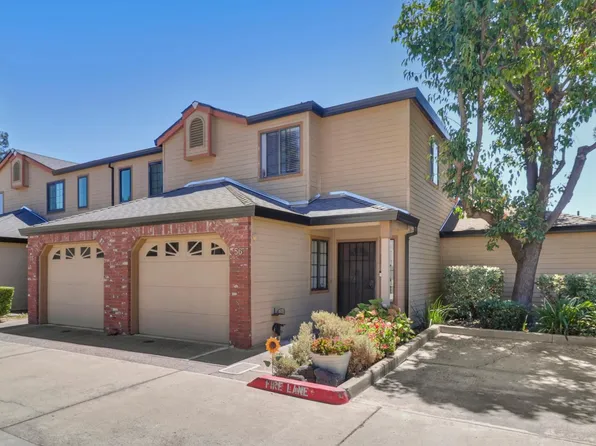2250 Scarborough Dr APT 56, Lodi, CA 95240