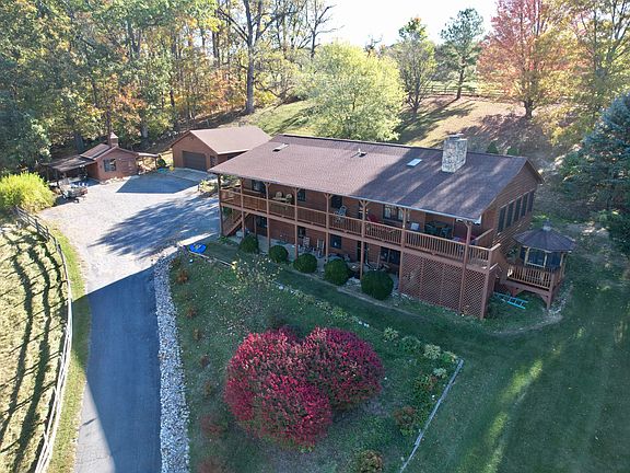 2nd image of 29 Bonnie Brae Ln