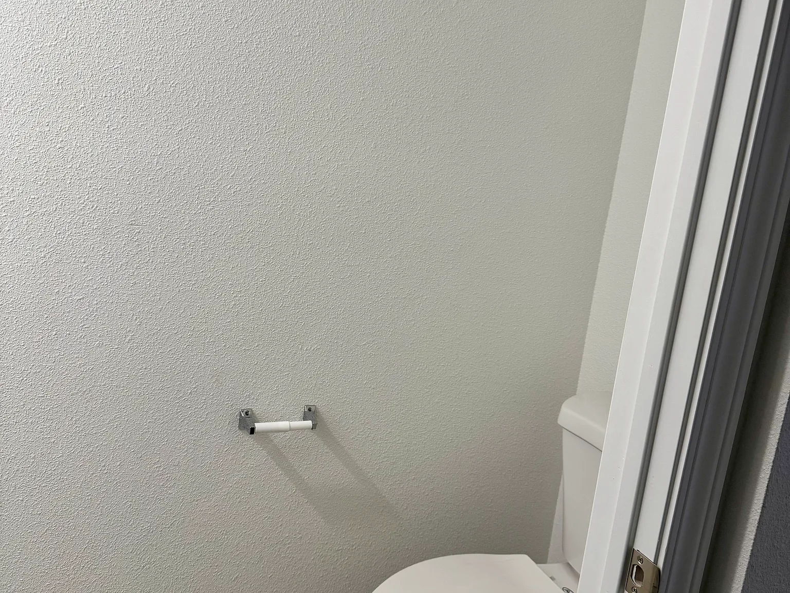 3 bed, 2.5 bath, 1800 sqft, $1,850 — Photo 4
