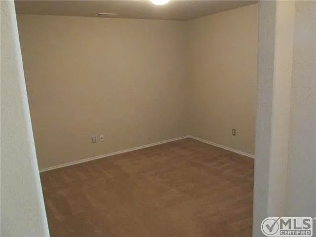 1139 Landon Ln — Photo 16