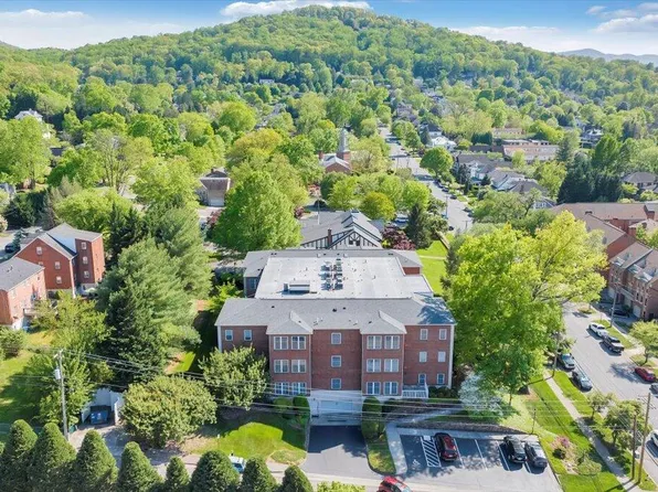 2208 Jefferson St S #313, Roanoke, VA 24014