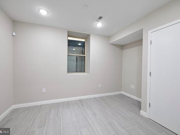 4th image of 1428 W Thompson St #1