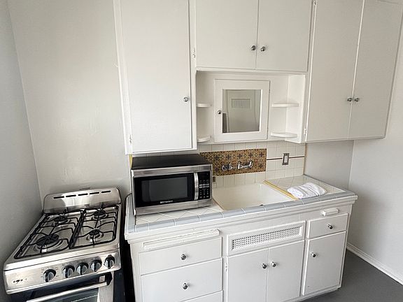 5th image of 530 S Orlando Ave APT 3