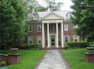 36 Chews Landing Rd, Haddonfield, NJ 08033