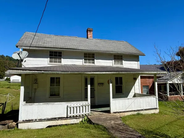 204 Linden St, Gassaway, WV 26624