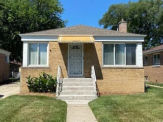 14230 Dobson Ave photo 1