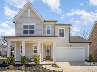 2105 Moss Bluff Dr, Mint Hill, NC 28227