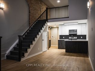 140 Simcoe St #101, Peterborough, ON K9H 0K5