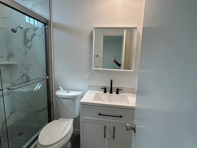 2138 Adams Ave #1 — Photo 9