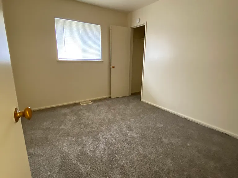 Frederick Avenue Apartments — Photo 35