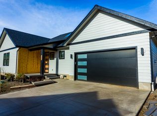 3358 Zane Ln, Eugene, OR 97404