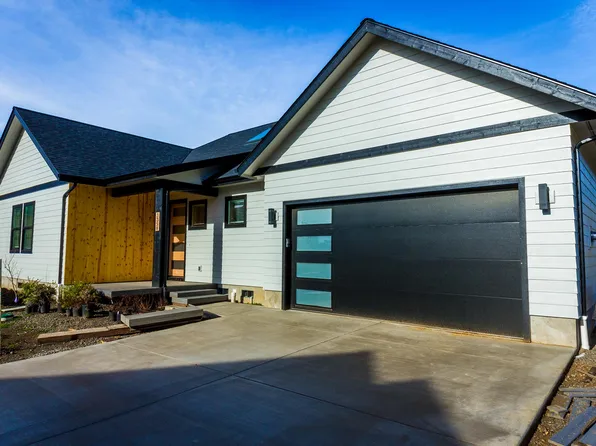 3358 Zane Ln, Eugene, OR 97404