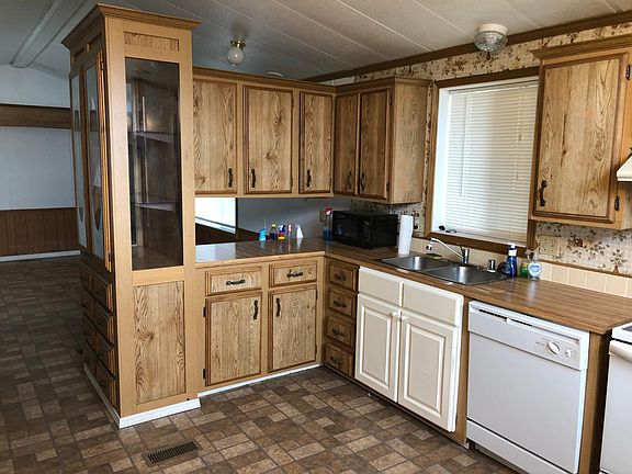 4th image of 2019 217th Street Ct E