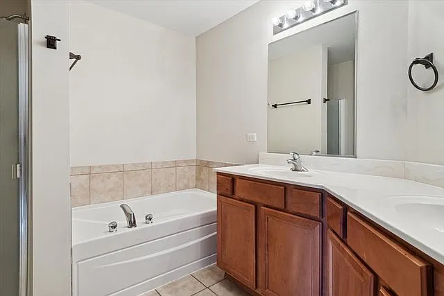 2156 Sunrise Cir #2156 — Photo 14