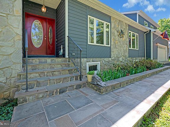 4th image of 203 Limestone Ln