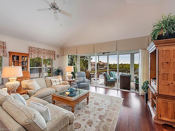 3rd image of 26872 Wedgewood Dr APT 201