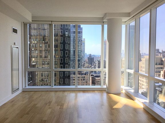 3rd image of 885 6th Ave APT 25H