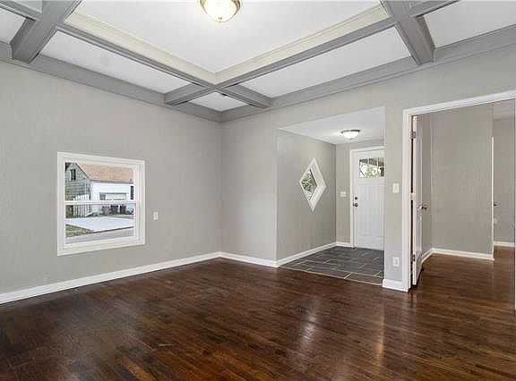 5th image of 4349 Pearl St