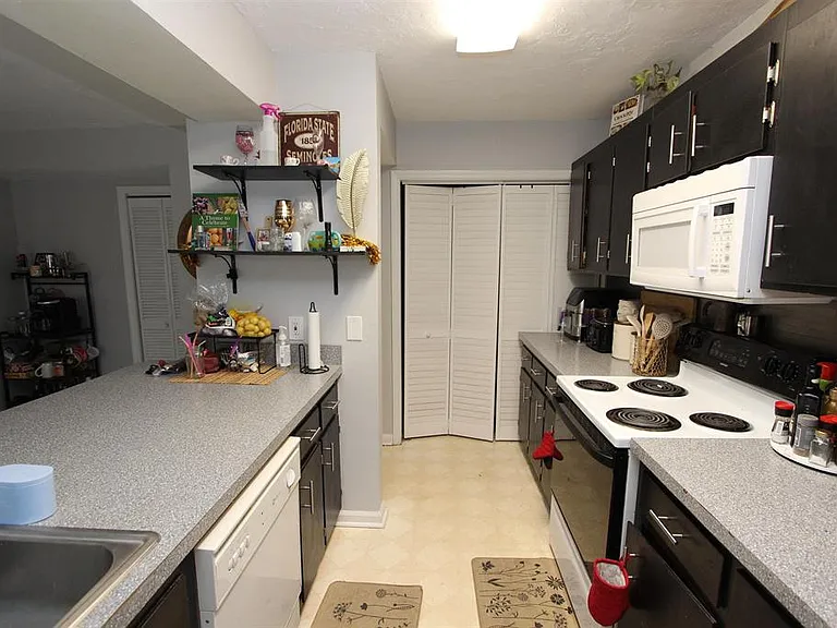 2319 Green Timbers Trl #D — Photo 13
