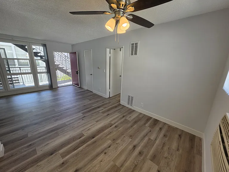 1732 N Harvard Blvd #108 — Photo 10