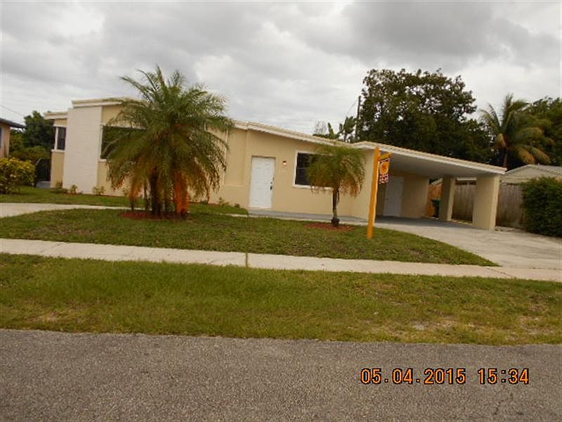 1st image of 18121 NW 6th Ct
