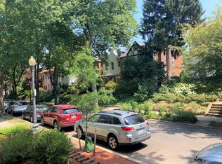 2930 28th St NW #1B, Washington, DC 20008