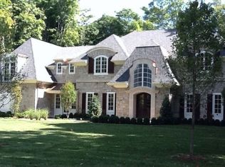 349 Indian Trail Dr, Franklin Lakes, NJ 07417